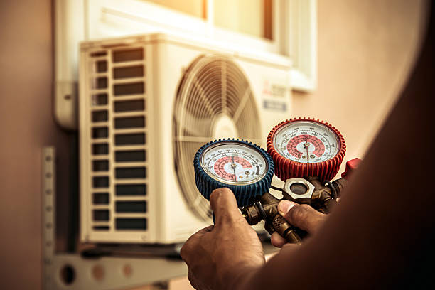 Professional Hvac Repair technician working in Wampsville, NY